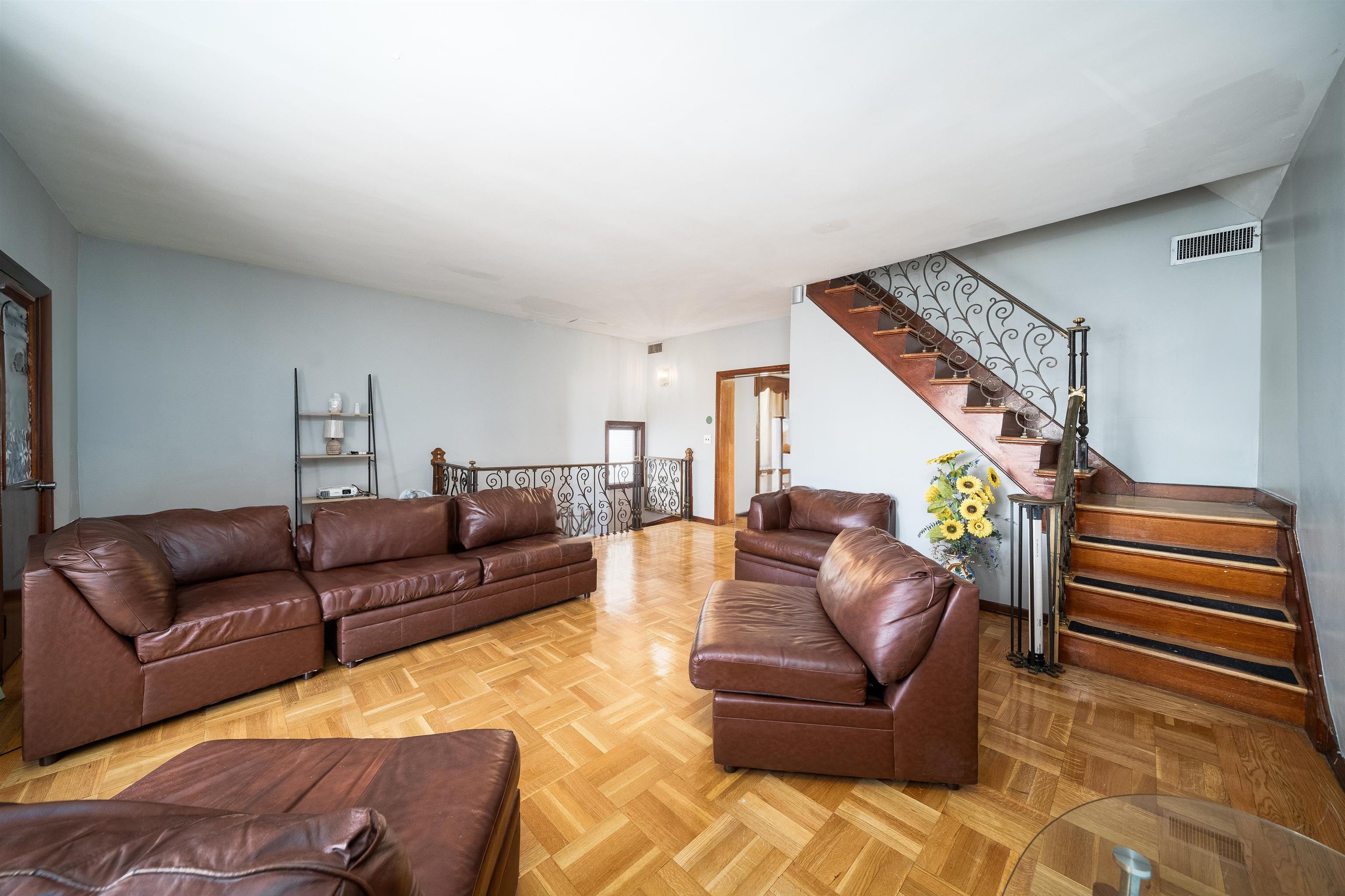 20 W 22nd St, Bayonne, NJ 07002 photo