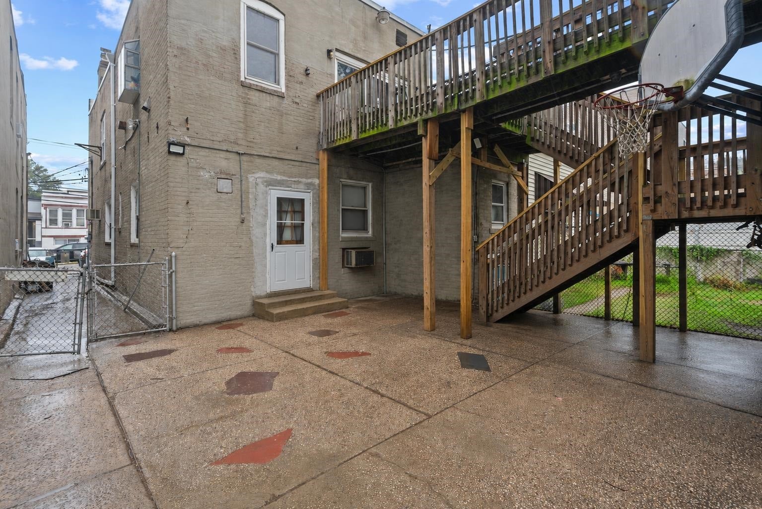 1405 43rd St, North Bergen, NJ 07047 photo