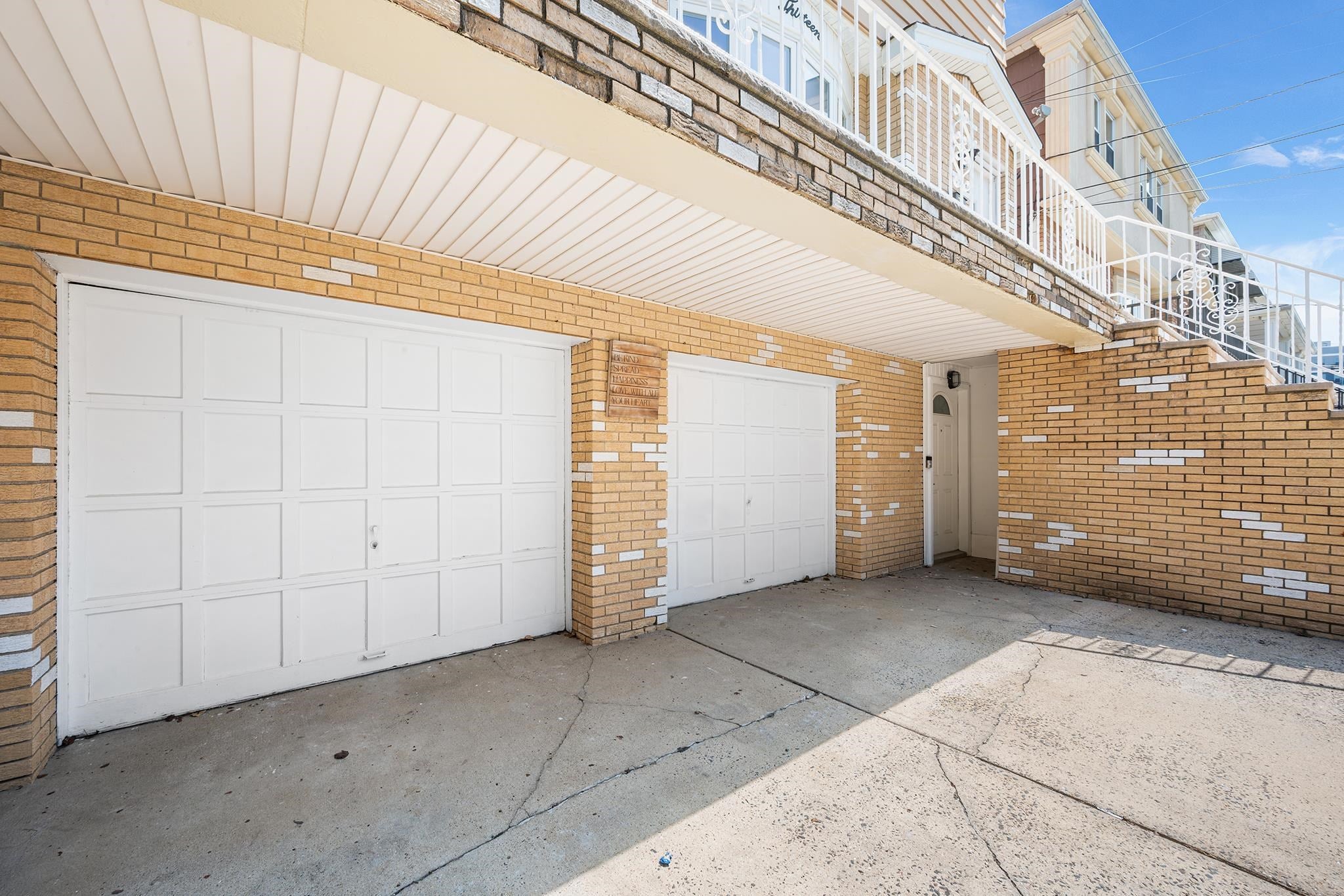 13 Schuyler Pl, Bayonne, NJ 07002 photo