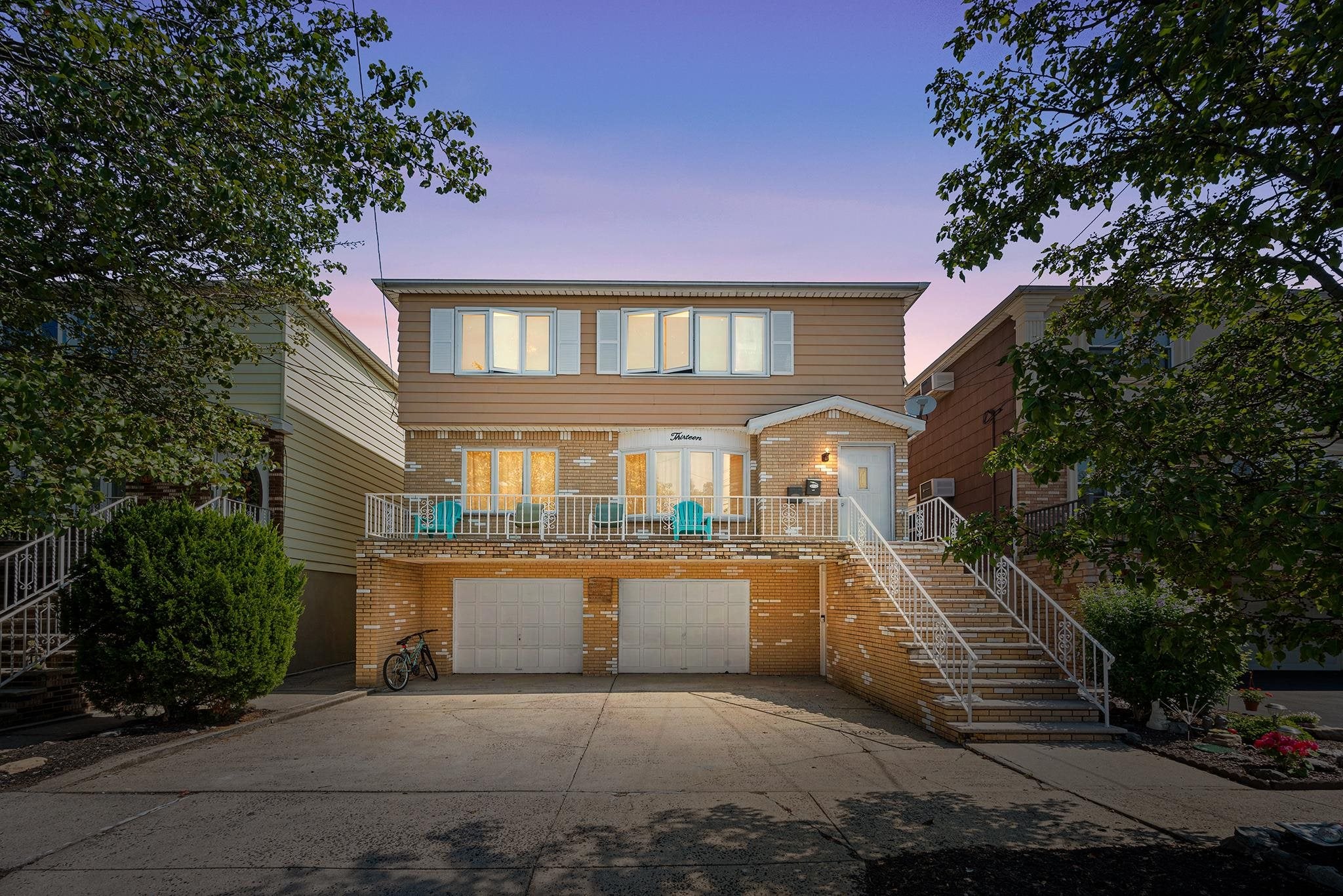 13 Schuyler Pl, Bayonne, NJ 07002