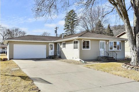Single Family Residence in La Crescent MN 810 Redwood STREET WEST STREET.jpg