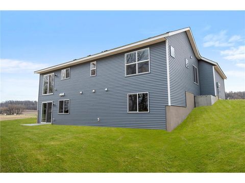 Single Family Residence in Cannon Falls MN 104 Maple St 38.jpg