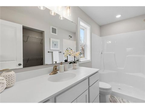 Single Family Residence in Cannon Falls MN 104 Maple St 23.jpg