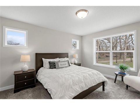 Single Family Residence in Cannon Falls MN 104 Maple St 21.jpg