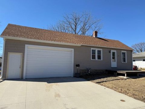 Single Family Residence in Caledonia MN 114 Winnebago STREET SOUTH STREET.jpg