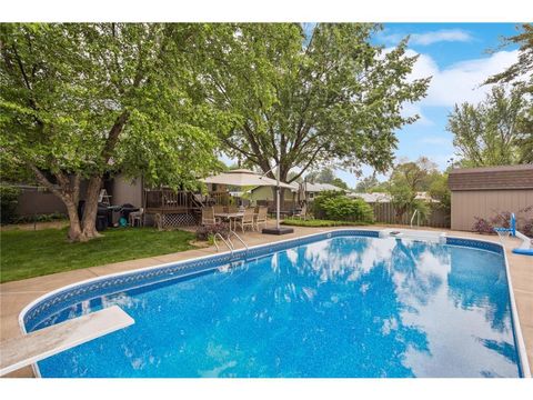 Single Family Residence in Saint Paul MN 2797 Hilltop COURT.jpg
