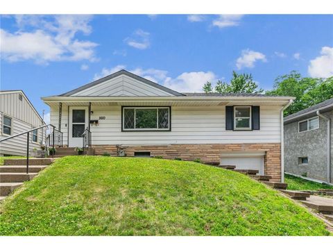 Single Family Residence in Saint Paul MN 1610 Idaho AVENUE.jpg