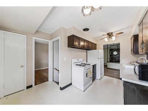 Single Family Residence in Saint Paul MN 1610 Idaho AVENUE 6.jpg