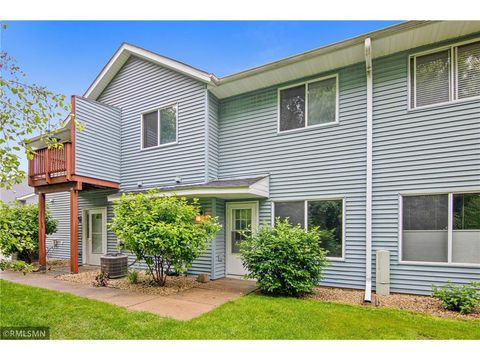 Single Family Residence in Oakdale MN 1754 Helena ROAD.jpg