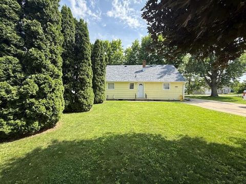 Single Family Residence in Caledonia MN 819 Washington STREET EAST STREET 17.jpg