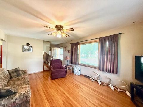 Single Family Residence in Caledonia MN 819 Washington STREET EAST STREET 8.jpg