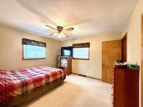 Single Family Residence in Caledonia MN 819 Washington STREET EAST STREET 12.jpg