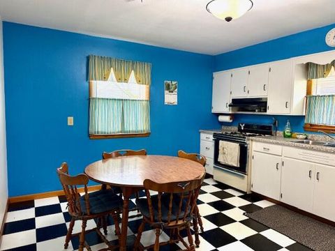 Single Family Residence in Caledonia MN 819 Washington STREET EAST STREET 2.jpg