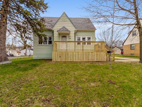 Single Family Residence in Milwaukee WI 4946 N 107th STREET.jpg