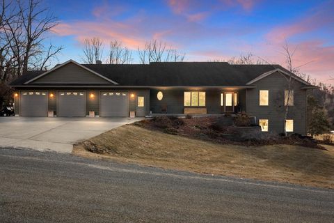 Single Family Residence in Houston MN 8675 Golfview DRIVE.jpg