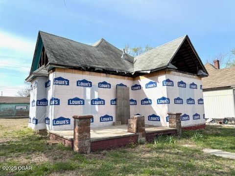 Single Family Residence in Galena KS 618 E 5th Street.jpg