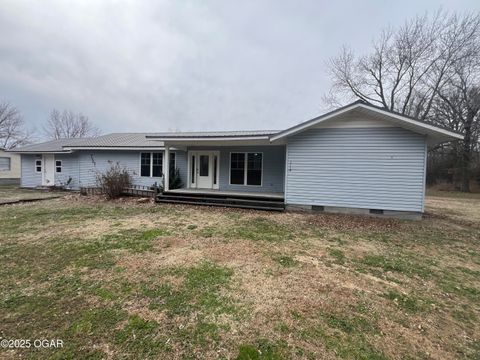 Single Family Residence in Pittsburg KS 751 196th Street.jpg