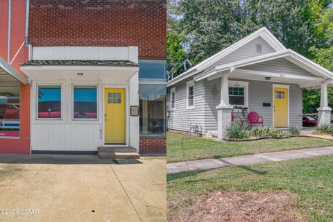 Single Family Residence in Baxter Springs KS 204 W 9th & 1024 Military Avenue St.jpg