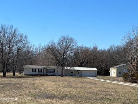 Manufactured Home in Oswego KS 415 Pecan St.jpg