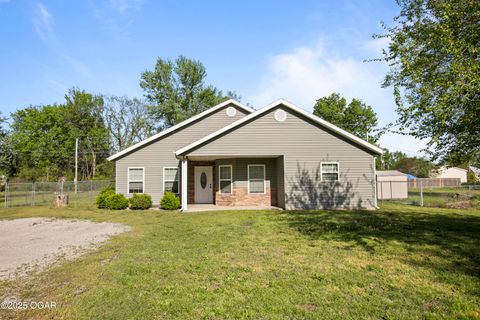 Single Family Residence in Baxter Springs KS 408 S Wyandotte Avenue.jpg
