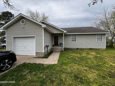 Single Family Residence in Galena KS 1019 E 11th Street.jpg