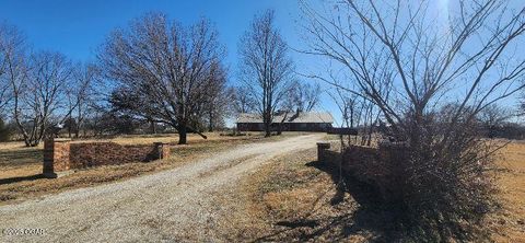 Single Family Residence in Columbus KS 2350 Brush Creek Road.jpg