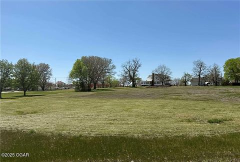  in Parsons KS 00000 Barton Avenue.jpg