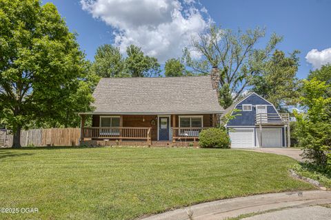 Single Family Residence in Parsons KS 3219 Hughes Avenue Ave.jpg