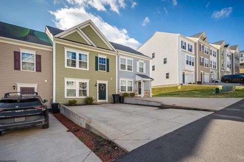 Townhouse in Morgantown WV 133 Inlet.jpg