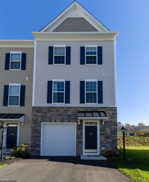 Townhouse in Maidsville WV 712 Mulligan Ct.jpg