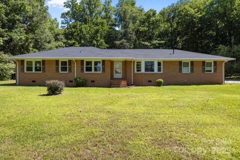 Single Family Residence in Rock Hill SC 1810 Country Manor Lane #34.jpg