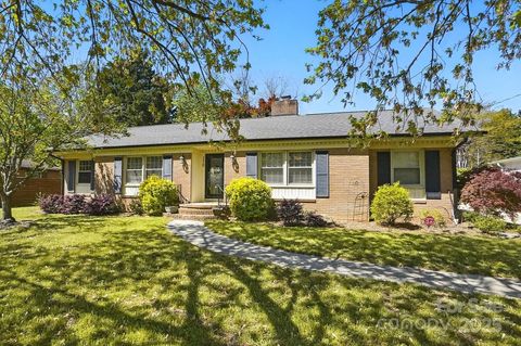 Single Family Residence in Kannapolis NC 110 Tanglewood Drive.jpg