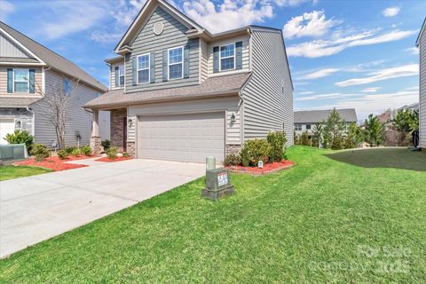 Single Family Residence in Fort Mill SC 530 Silers Bald Drive 1.jpg