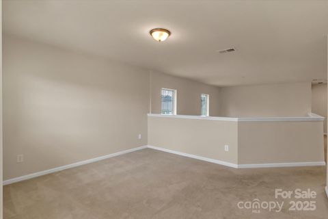 Single Family Residence in Fort Mill SC 530 Silers Bald Drive 14.jpg