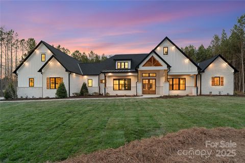 Single Family Residence in Rock Hill SC 515 Deanne Drive.jpg
