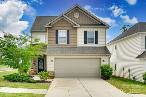 Single Family Residence in Fort Mill SC 505 Silers Bald Drive.jpg