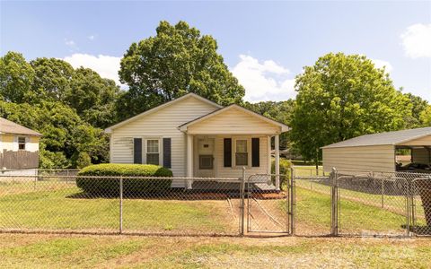 Single Family Residence in Blacksburg SC 215 Short Street.jpg