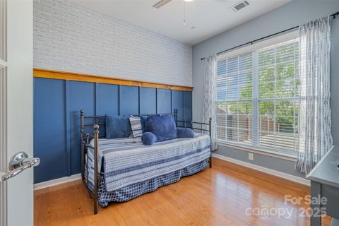 Single Family Residence in Fort Mill SC 10354 Scotland Avenue 14.jpg