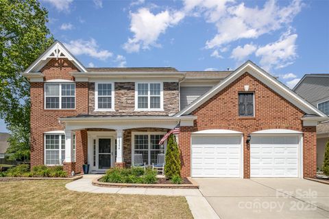 Single Family Residence in Fort Mill SC 10354 Scotland Avenue.jpg