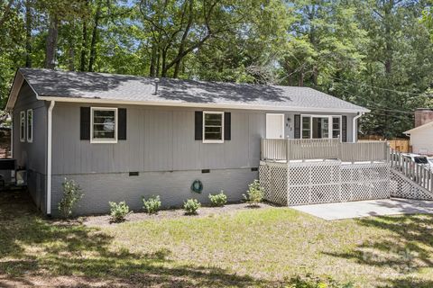 Single Family Residence in Lancaster SC 613 Davis Street.jpg