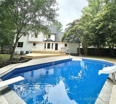 Single Family Residence in Rock Hill SC 2330 Raven Drive.jpg