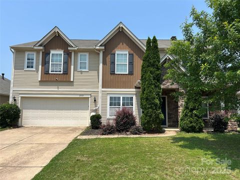 Single Family Residence in Charlotte NC 15105 Cavanshire Trail.jpg