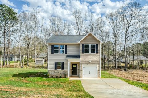 Single Family Residence in Lancaster SC 2591 Watson Drive.jpg