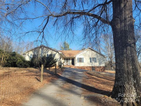 Single Family Residence in Lexington NC 236 Tussey Road.jpg