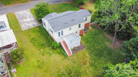 Single Family Residence in Fort Mill SC 204 Myers Street 14.jpg