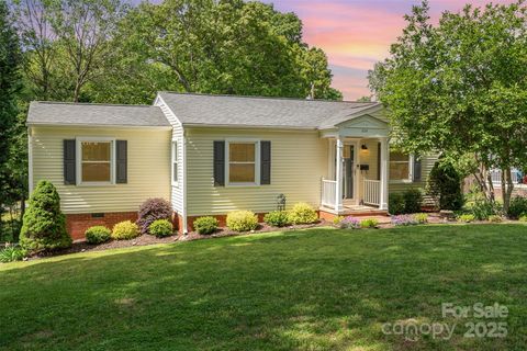 Single Family Residence in Fort Mill SC 204 Myers Street.jpg