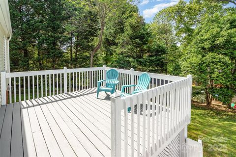Single Family Residence in Fort Mill SC 204 Myers Street 10.jpg