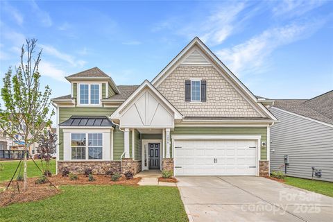 Single Family Residence in Fort Mill SC 1996 Copper Path Drive.jpg