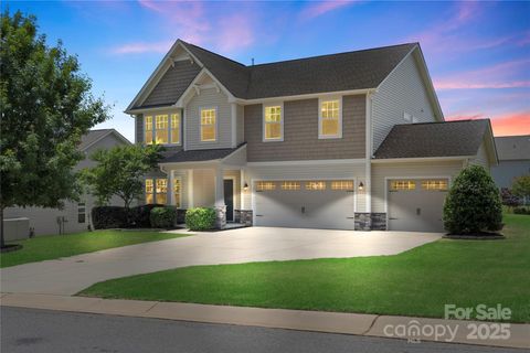 Single Family Residence in Fort Mill SC 3211 Gilroy Drive.jpg