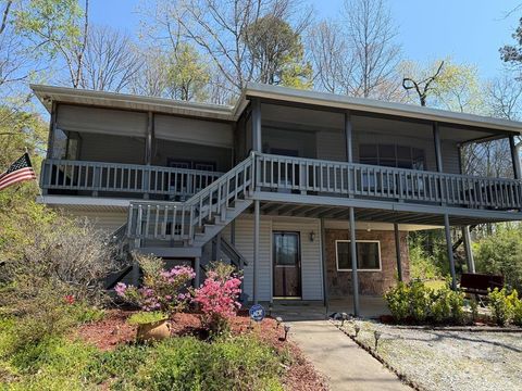 Single Family Residence in Franklin NC 605 Lakeshore Drive.jpg